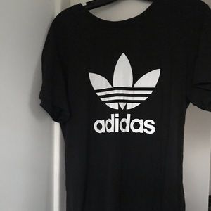 ADIDAS T-SHIRT